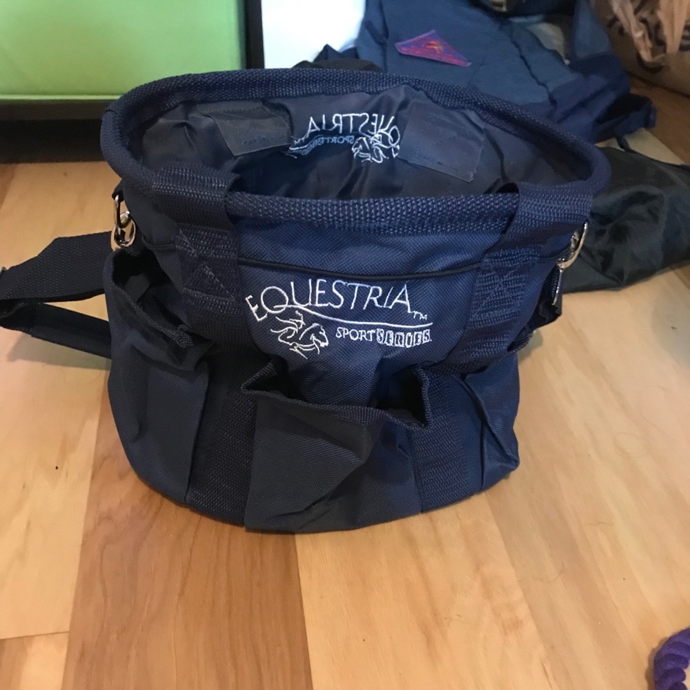 Grooming Tote